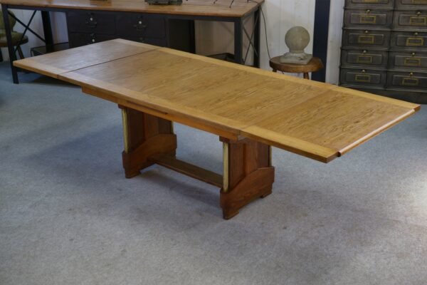 Grande table en chêne massif Art déco par Henri Bonjour 1930's