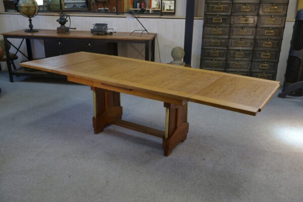 Grande table en chêne massif Art déco par Henri Bonjour 1930's