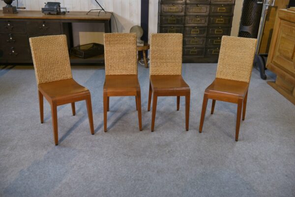 Ensemble de 4 chaises éditées par Yothaka