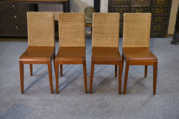 Ensemble de 4 chaises éditées par Yothaka