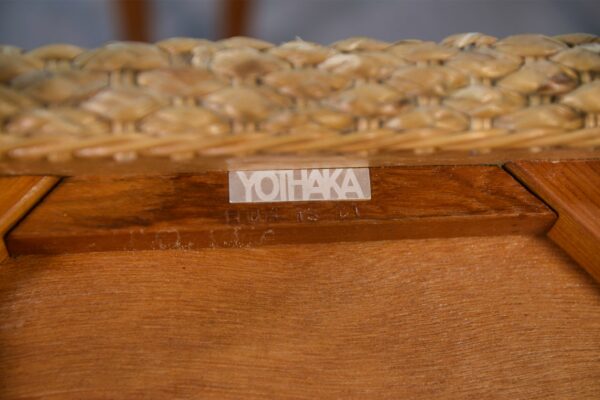 Ensemble de 4 chaises éditées par Yothaka