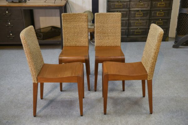 Ensemble de 4 chaises éditées par Yothaka