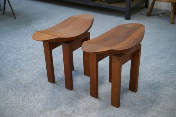 Paire de tabourets japonais en teck