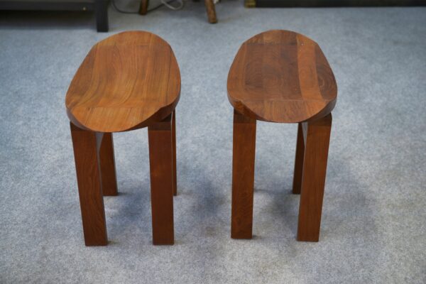Paire de tabourets japonais en teck