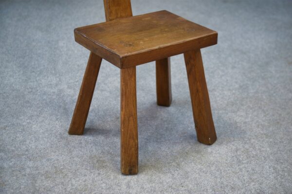 Chaise brutaliste en chêne massif 1950's