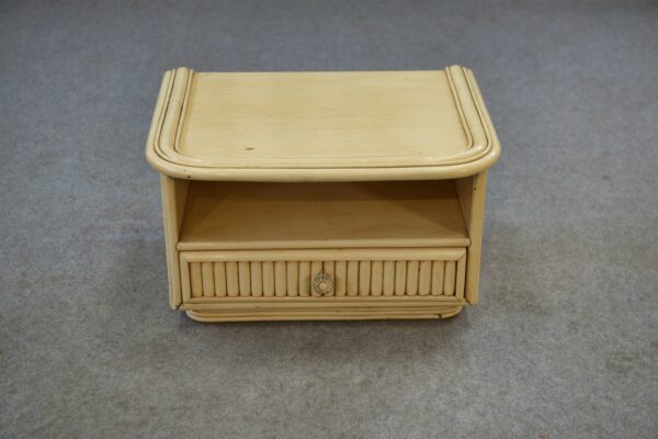Petit chevet blanc Maugrion "Le rotin prestige" 1970's