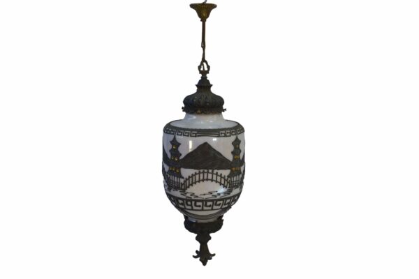 Suspension opaline nacrée décor asiatique et incrustation en laiton éditée par Accurate Casting Co.1975's