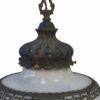 Suspension opaline nacrée décor asiatique et incrustation en laiton éditée par Accurate Casting Co.1975's