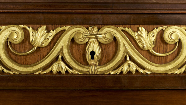 Enfilade de style Louis XVI réalisée vers 1830 par la Maison Krieger