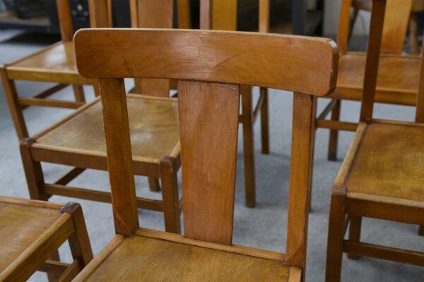 Ensemble de 10 chaises bistrot en hêtre 1950's