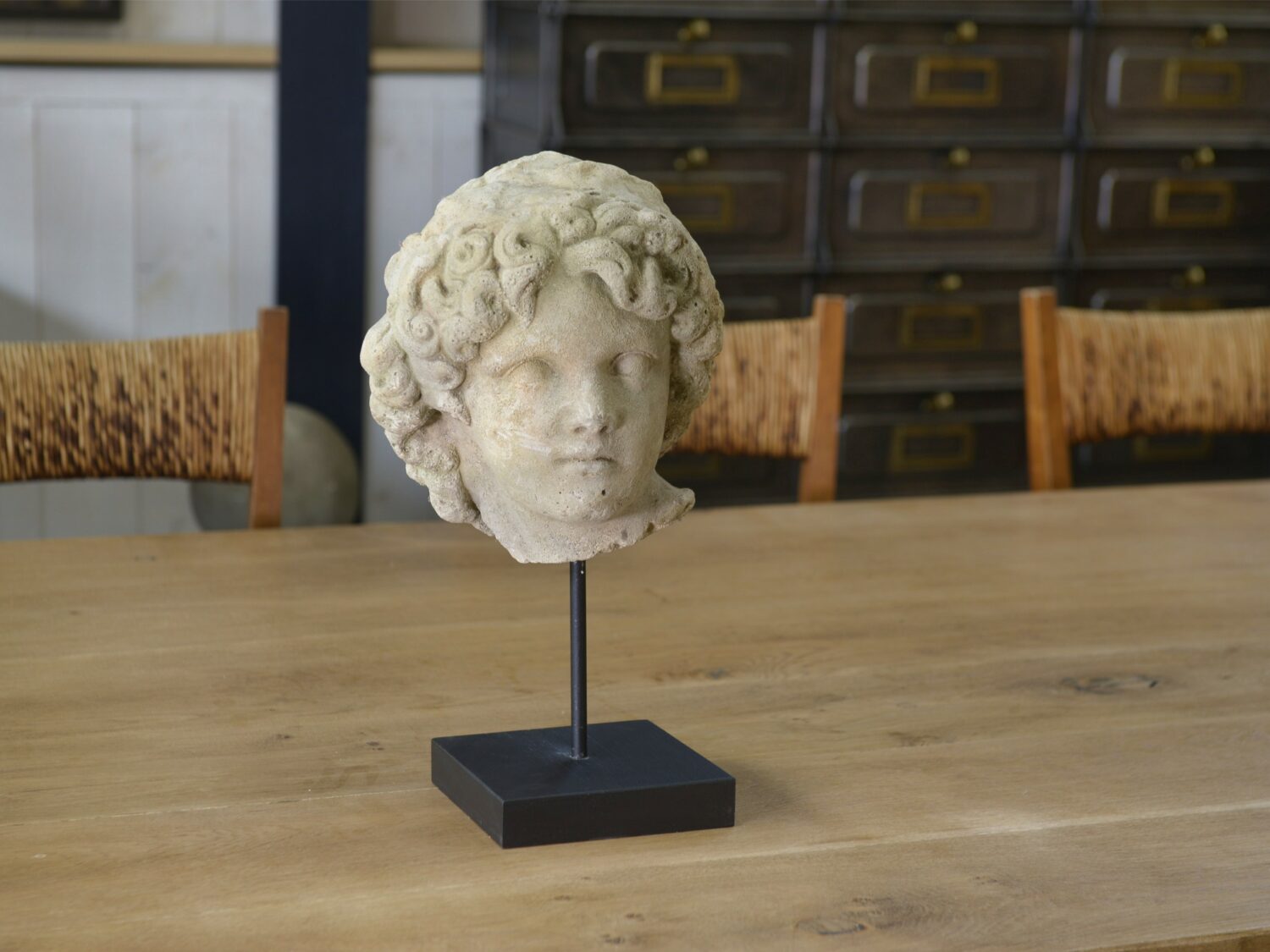 Sculpture tête en pierre reconstituée taillée style antique XIXème