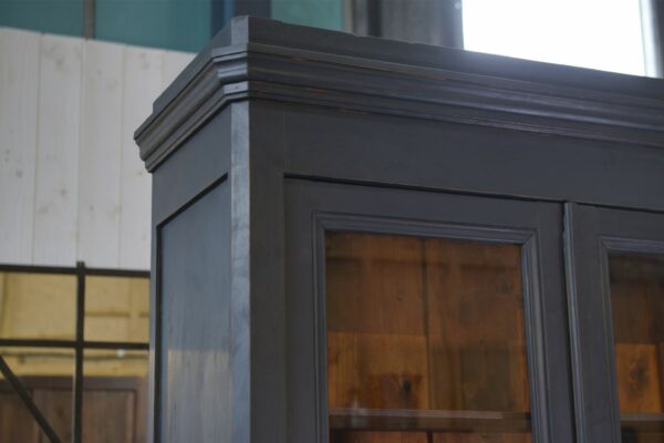 Buffet 2 corps 2 portes 2 tiroirs en pin 1900's