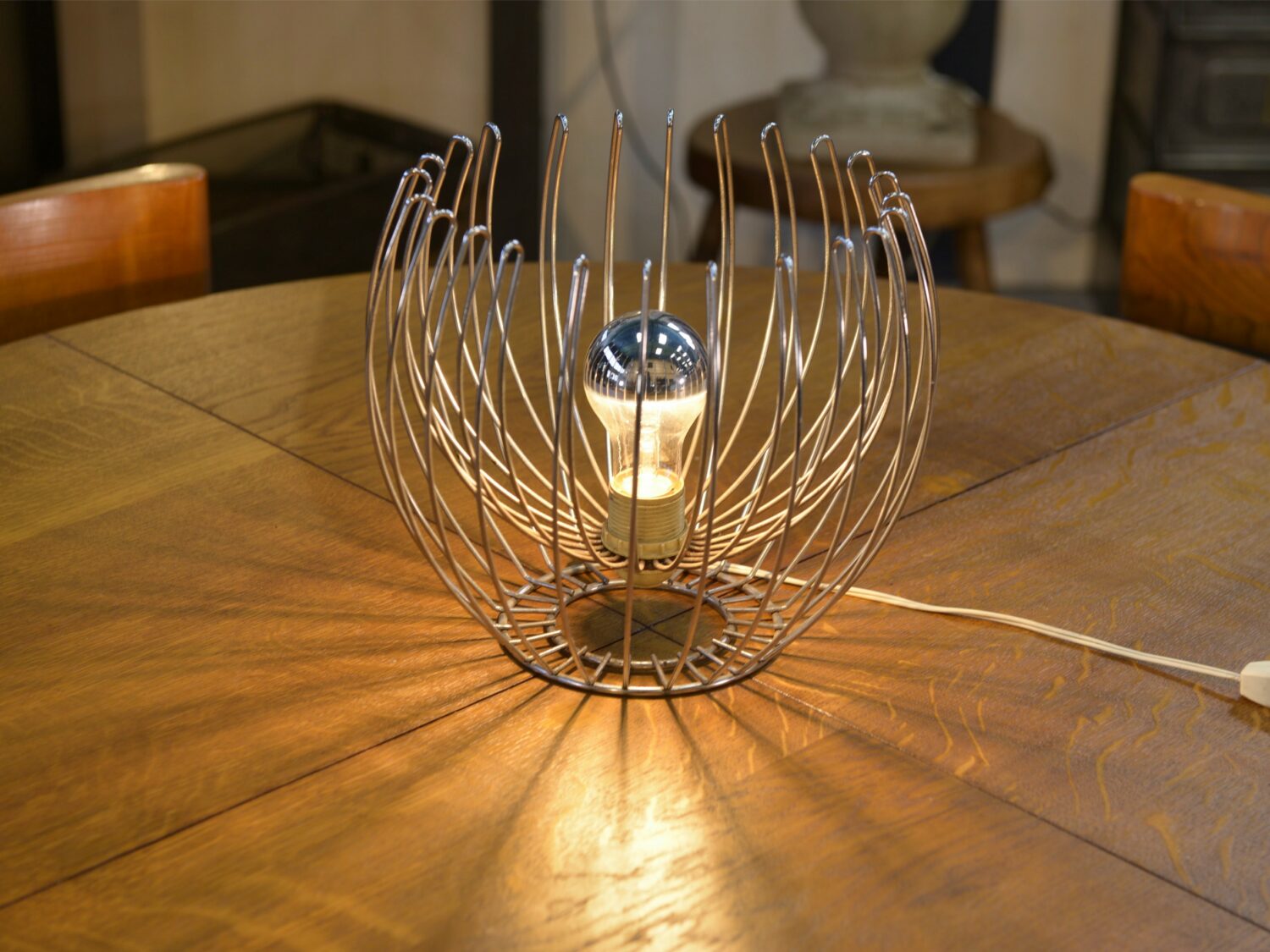 Lampe design en métal chromé 1970's