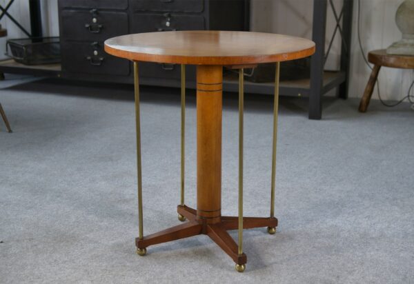 Table d'appoint circulaire en laiton, orme et loupe d'orme 1940's