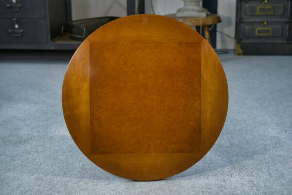 Table d'appoint circulaire en laiton, orme et loupe d'orme 1940's